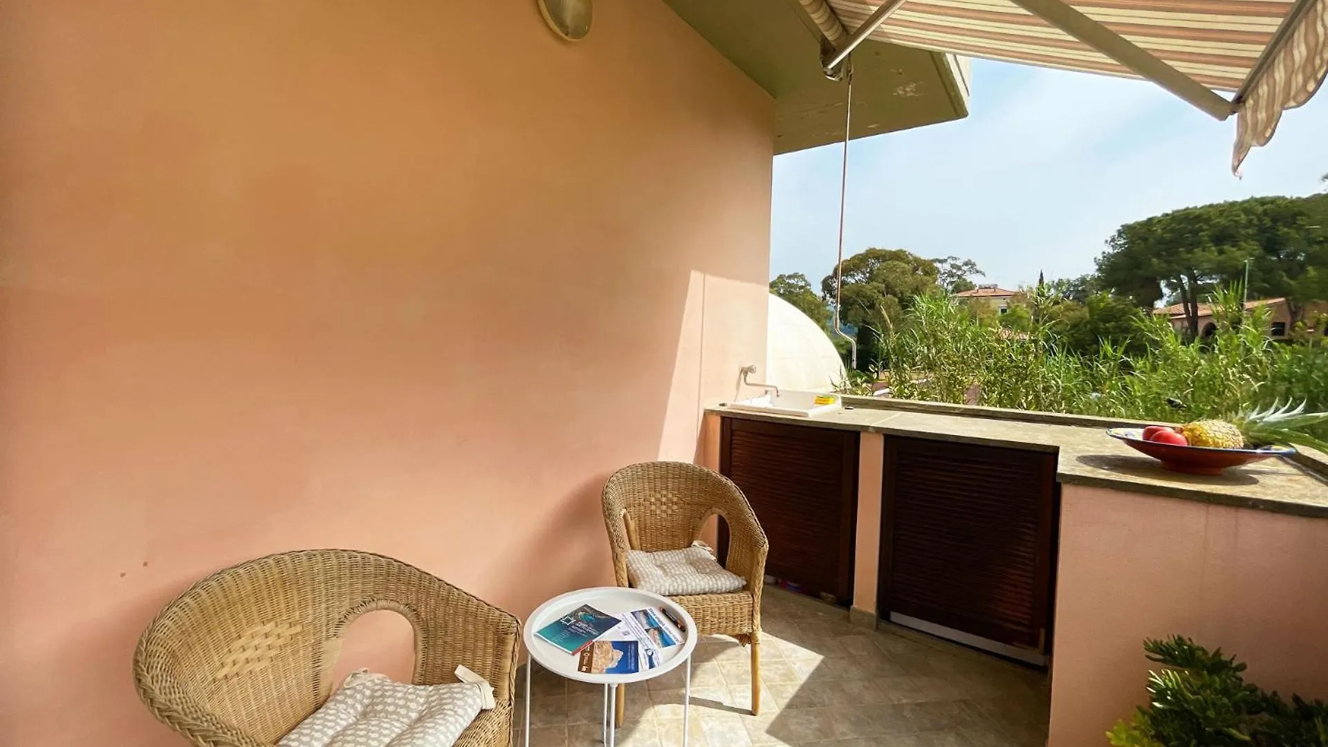 La Perla Di Porto Azzurro Apartment